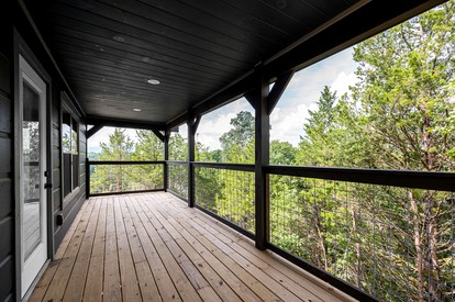 Charming Family Cabin • Hot Tub & Game Room • Near Dollywood in Sevierville, TN - Sevierville, Tennessee - glamping.directory