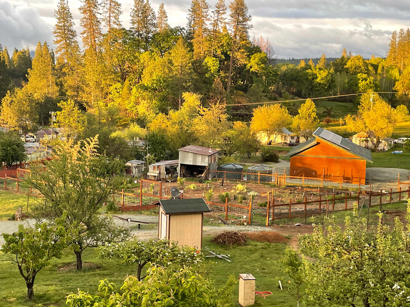 YUBA RIVER Group Lodging & Camping - glamping.directory