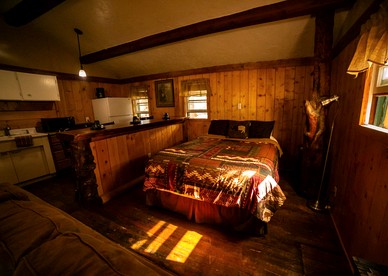 Incredible Cabin with Gorgeous Forest Views in Dubois, Wyoming - Dubois, Wyoming - glamping.directory
