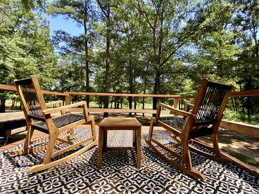 Majestic Nordic Tiny House with Private Deck, Grill and Fire Pit in Arkansas - Boles, Arkansas - glamping.directory