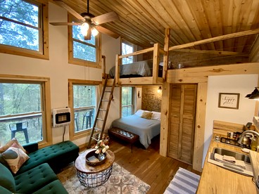 Majestic Nordic Tiny House with Private Deck, Grill and Fire Pit in Arkansas - Boles, Arkansas - glamping.directory