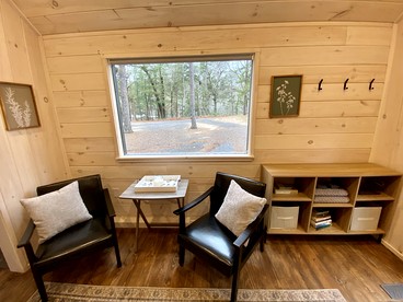 Majestic Nordic Tiny House with Private Deck, Grill and Fire Pit in Arkansas - Boles, Arkansas - glamping.directory