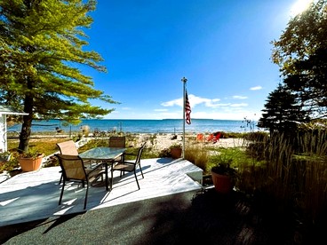 Fantastic Lakefront Beach House with Stunning Views in St. Ignace, Michigan - St. Ignace, Michigan - glamping.directory