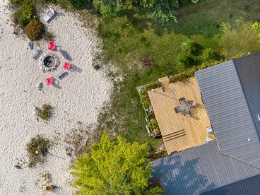 Fantastic Lakefront Beach House with Stunning Views in St. Ignace, Michigan - St. Ignace, Michigan - glamping.directory
