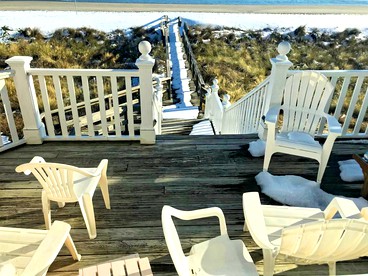 Beachfront Villa with Private Boardwalk near Charleston, South Carolina - Isle of Palms, South Carolina - glamping.directory