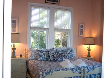 Beachfront Villa with Private Boardwalk near Charleston, South Carolina - Isle of Palms, South Carolina - glamping.directory