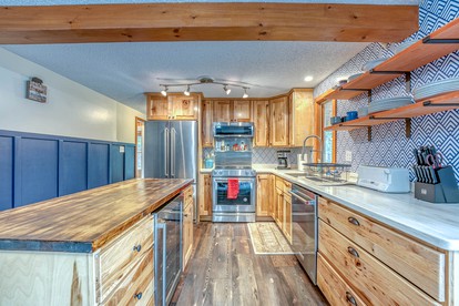Charming Cabin with Games Room in North Woodstock, New Hampshire, Ideal for Relaxing Getaways in Nature - North Woodstock, New Hampshire - glamping.directory