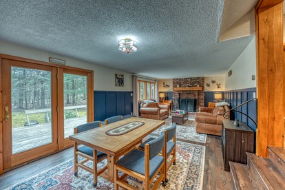 Charming Cabin with Games Room in North Woodstock, New Hampshire, Ideal for Relaxing Getaways in Nature - North Woodstock, New Hampshire - glamping.directory