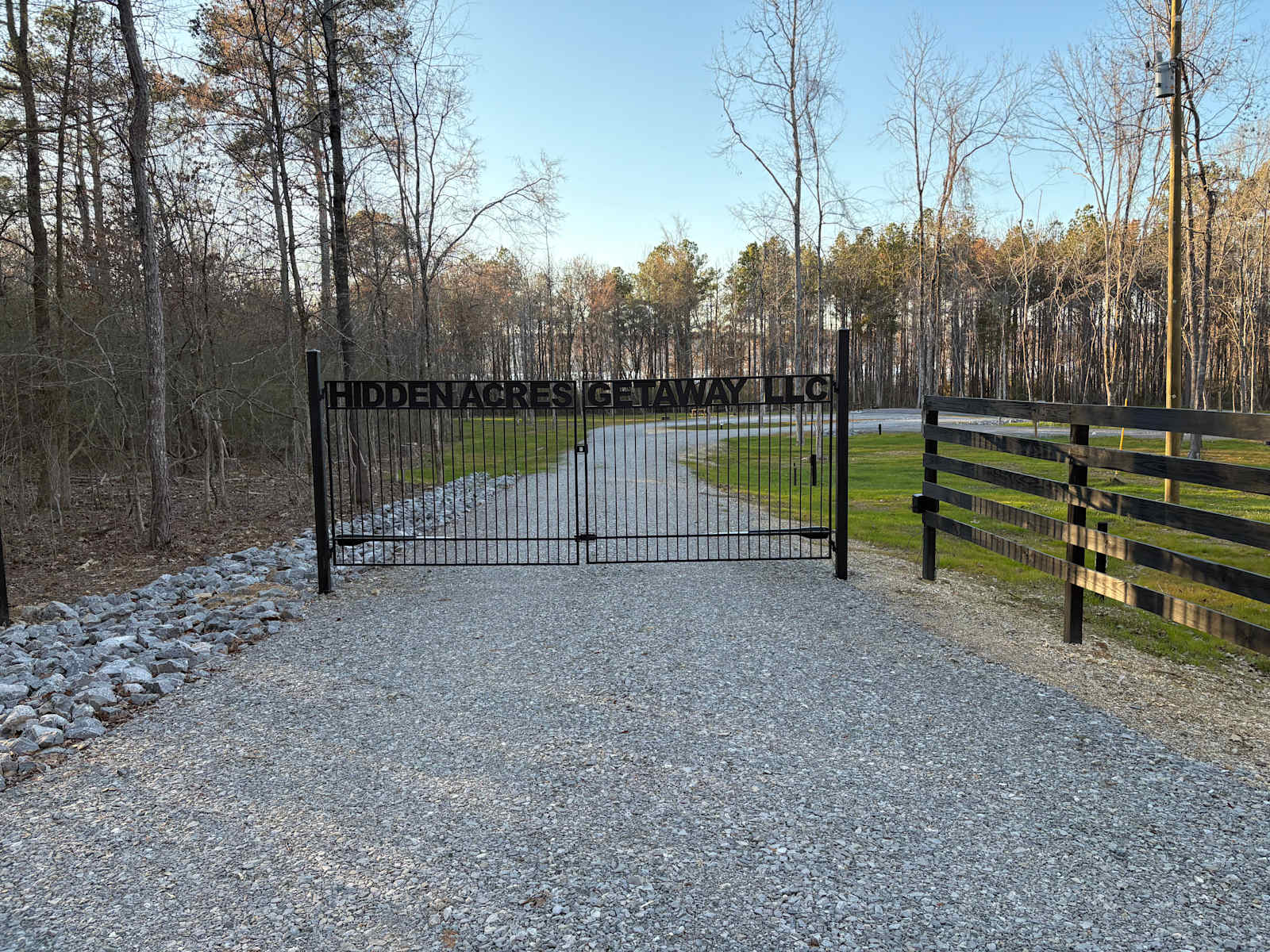 Hidden Acres Getaway LLC. - Guntersville, Alabama - glamping.directory
