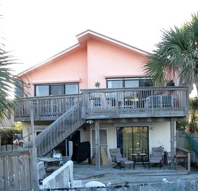 Spacious Waterfront Villa Rental for Families in Cape Canaveral, Florida - Cape Canaveral, Florida - glamping.directory