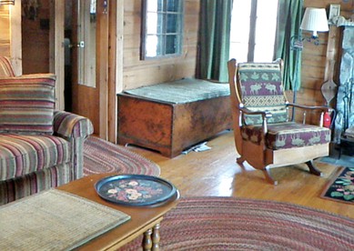 Secluded Luxury Cabin on Romantic Private Lake, New York - Standfordville, New York - glamping.directory