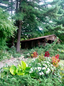 Secluded Luxury Cabin on Romantic Private Lake, New York - Standfordville, New York - glamping.directory
