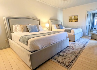 Elegant Room Rental for Two in Dahlonega, Georgia - Dahlonega, Georgia - glamping.directory