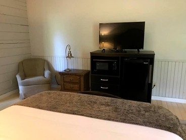 Elegant Room Rental for Two in Dahlonega, Georgia - Dahlonega, Georgia - glamping.directory