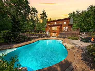Incredible Cottage with Swimming Pool and Fantastic Sights in Conway, New Hampshire - glamping.directory