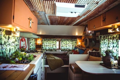 Unique Old West Vacation Rental near Fayetteville and Ozark National Forest, Arkansas - Prairie Grove, Arkansas - glamping.directory