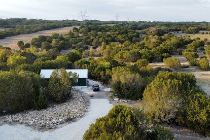 Romantic Stays in Texas at this Granbury Cabin Glamping Site - Granbury, Texas - glamping.directory