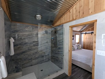 Romantic Stays in Texas at this Granbury Cabin Glamping Site - Granbury, Texas - glamping.directory