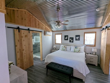 Romantic Stays in Texas at this Granbury Cabin Glamping Site - Granbury, Texas - glamping.directory