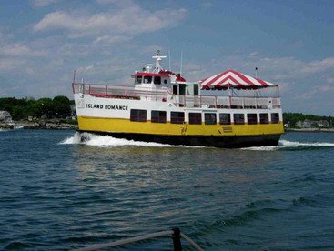 Charming Cottage Rental with Breathtaking Ocean Views on Peaks Island, Maine - Portland, Maine - glamping.directory