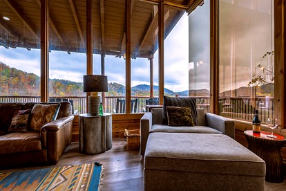Stunning Smoky Mountain Log Cabin with 270° Views, Luxury Amenities & Hot Tub near Gatlinburg, TN - Sevierville, Tennessee - glamping.directory