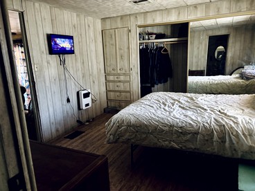 Charming Rural Home with Mountain Views & Starlink Internet near Highway Access in Remote New Mexico - Fence Lake, New Mexico - glamping.directory