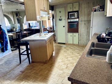 Charming Rural Home with Mountain Views & Starlink Internet near Highway Access in Remote New Mexico - Fence Lake, New Mexico - glamping.directory