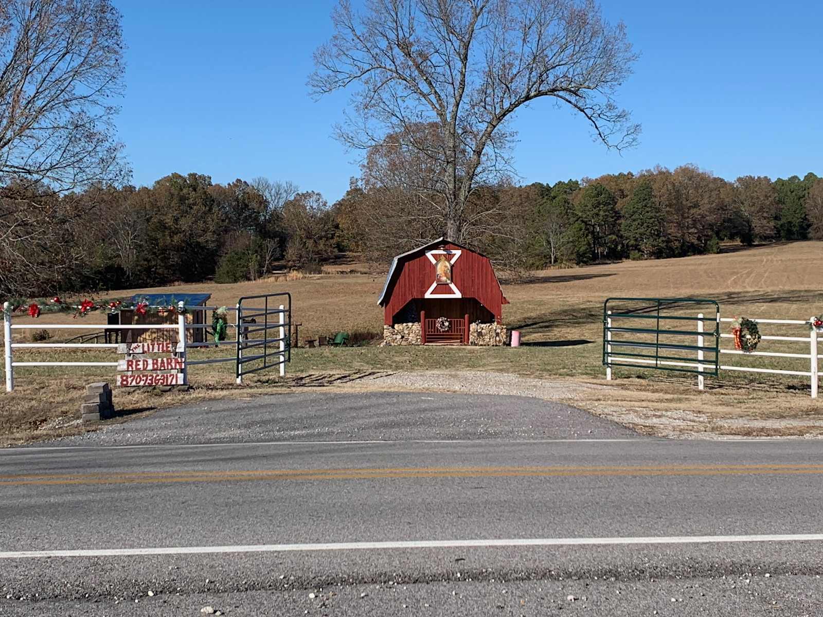 The Little Red Barn Campsites - Calico Rock, Arkansas - glamping.directory