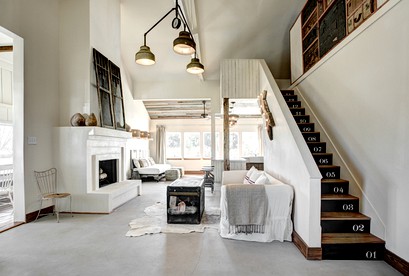 Luxury Cottage Rental with Modern Vintage Interior near Houston, Texas - glamping.directory