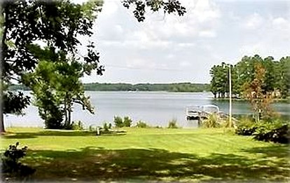 Charming Cottage Rental with Private Dock on Lake Murray, South Carolina - Prosperity, South Carolina - glamping.directory