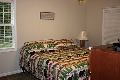 Beautiful Cabin near the Cedar River for a Perfect Family Vacation in Letts, Iowa - Letts, Iowa - glamping.directory