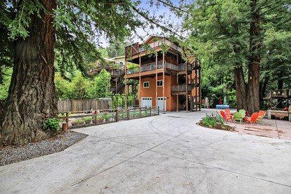 Stunning Secluded Tower with Impressive Views and Barbecue in Guerneville, California - glamping.directory