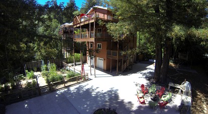 Stunning Secluded Tower with Impressive Views and Barbecue in Guerneville, California - Guerneville, California - glamping.directory