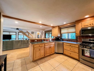 Spacious Cabin Perfect for Families in Bartlett, New Hampshire - Bartlett, New Hampshire - glamping.directory