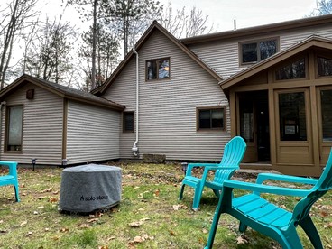 Spacious Cabin Perfect for Families in Bartlett, New Hampshire - Bartlett, New Hampshire - glamping.directory