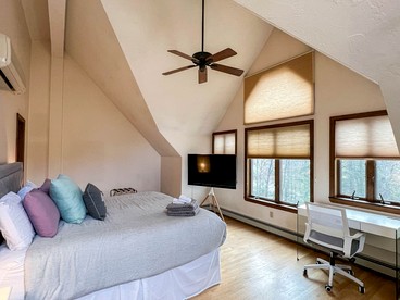 Spacious Cabin Perfect for Families in Bartlett, New Hampshire - Bartlett, New Hampshire - glamping.directory