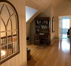 Spacious Suite for a Family Getaway in the Blue Ridge Mountains of Georgia - Dahlonega, Georgia - glamping.directory