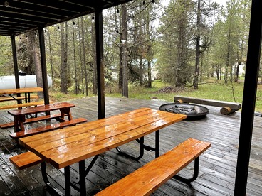 Cozy Rustic Log Cabin with Trails & Wildlife Near Yellowstone, Island Park Idaho - Island Park, Idaho - glamping.directory