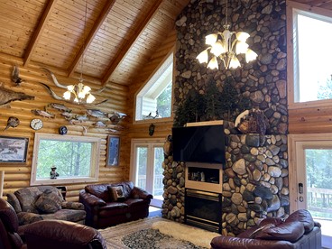 Cozy Rustic Log Cabin with Trails & Wildlife Near Yellowstone, Island Park Idaho - Island Park, Idaho - glamping.directory
