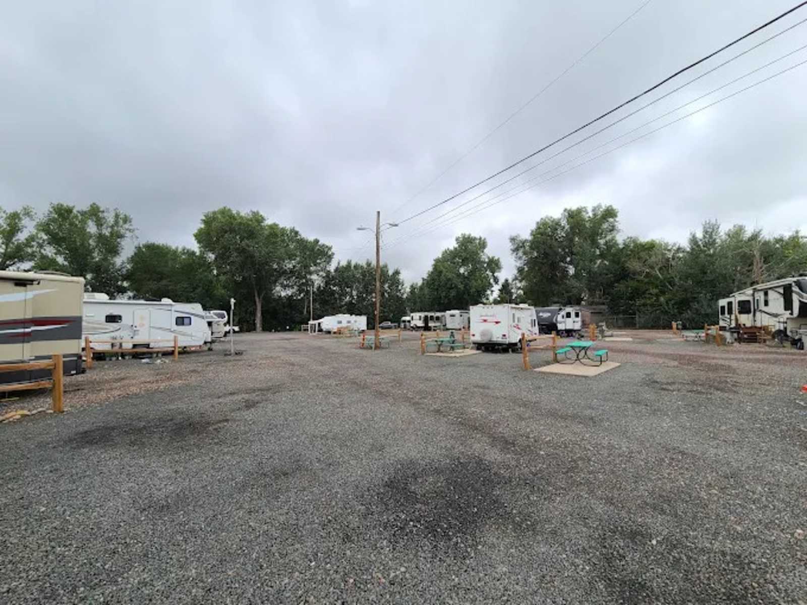 Applewood RV Resort by Rjourney - glamping.directory