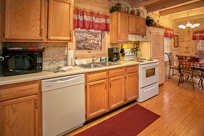 Secluded Cabin Rental for a Romantic Mountain Escape in Tennessee - Gatlinburg, Tennessee - glamping.directory