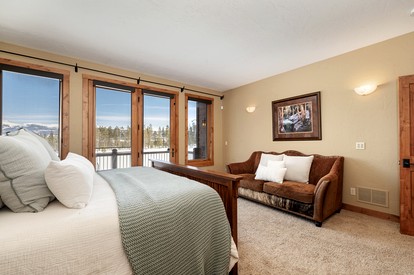 Luxury Mountain Cabin Nestled in the Enchanting Pines of Fraser, Colorado - Fraser, Colorado - glamping.directory