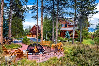 Luxury Mountain Cabin Nestled in the Enchanting Pines of Fraser, Colorado - Fraser, Colorado - glamping.directory