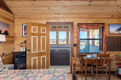 Hollmig Sunset View in Fredericksburg, TX - Fredericksburg, Texas - glamping.directory
