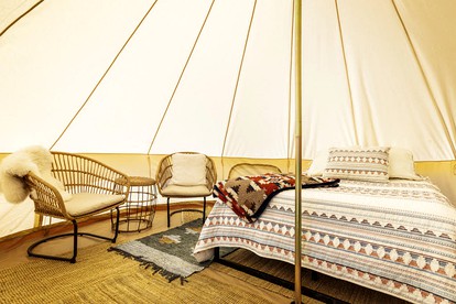Enchanting Joshua Tree Accommodation with Pool Perfect for Romantic Getaways in California - Joshua Tree, California - glamping.directory