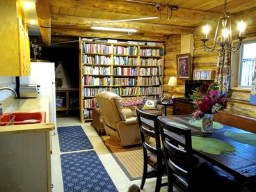 Sanctuary Farm Log Cabin Mountain Getaway, Alberton, MT - Alberton, Montana - glamping.directory