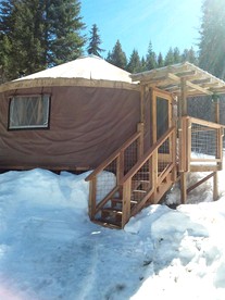 Sanctuary Farm Log Cabin Mountain Getaway, Alberton, MT - Alberton, Montana - glamping.directory