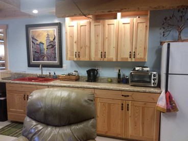 Sanctuary Farm Log Cabin Mountain Getaway, Alberton, MT - Alberton, Montana - glamping.directory