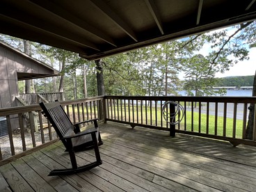 Arkansas Rest and Relaxation In Nature in this Lake Ouachita Rental - Mount Ida, Arkansas - glamping.directory