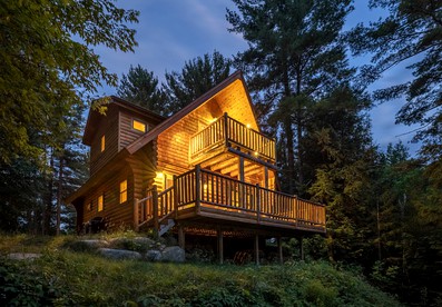 Rustic Log Cabin with Jacuzzi Bathtub in the Adirondack Mountains, New York - glamping.directory